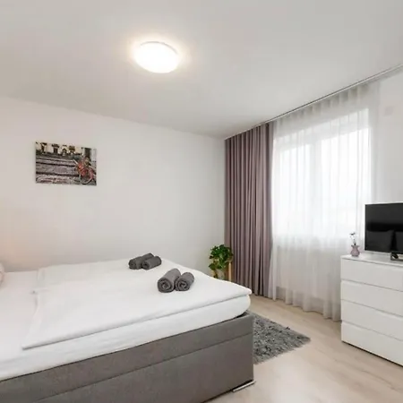 Urban Nest Апартаменты *